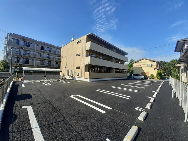14/20 駐車場