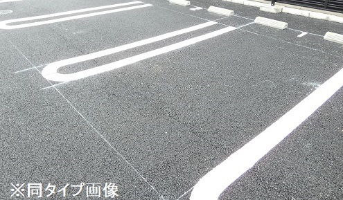 14/20 駐車場