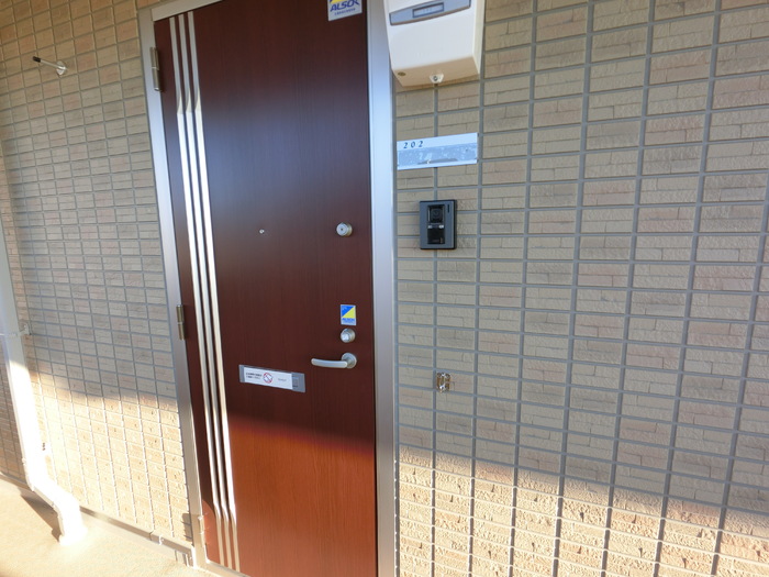 19/27 エントランス