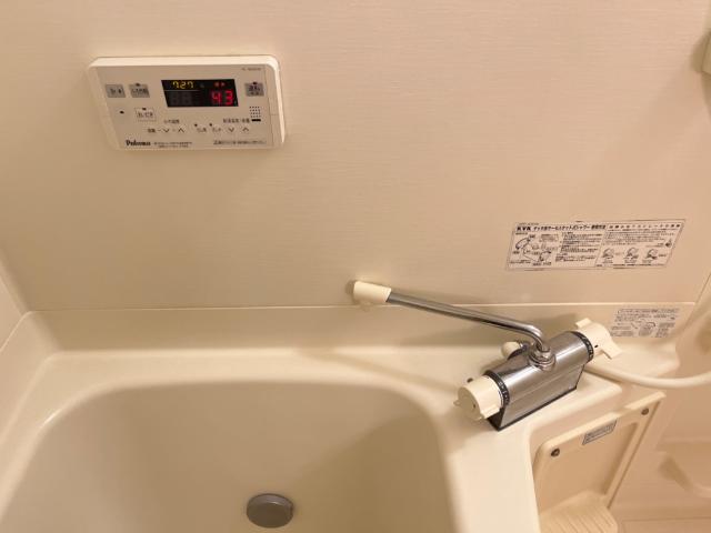 13/30 浴室