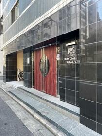 16/16 エントランス