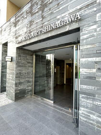 16/20 エントランス