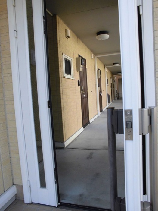 18/20 エントランス