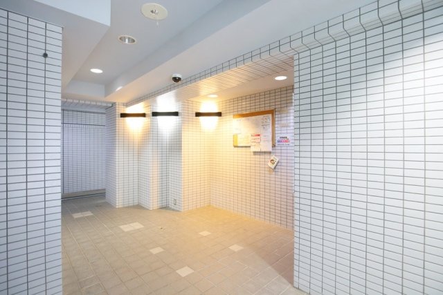 19/25 エントランス