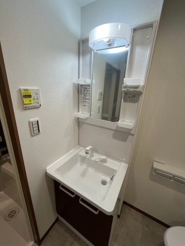 13/27 洗面
