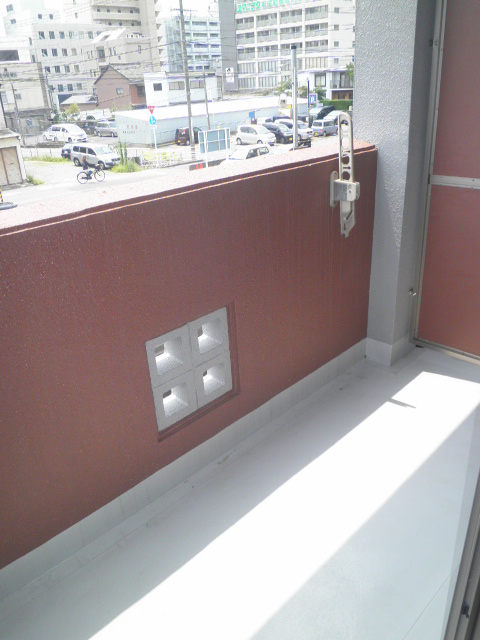 18/26 バルコニー