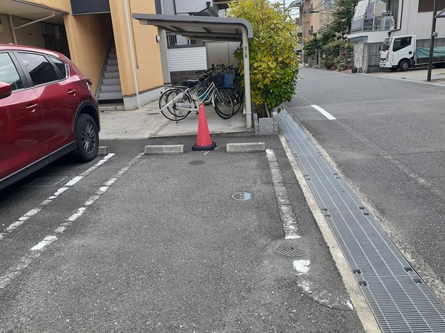 14/20 駐車場