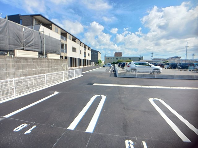 14/20 駐車場