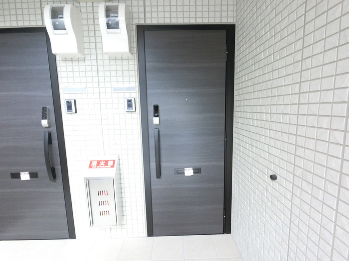 26/30 エントランス