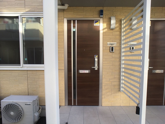 18/21 エントランス