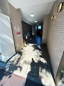 15/15 エントランス