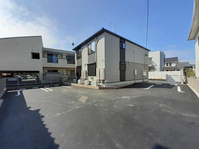 14/20 駐車場