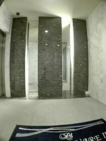 15/25 エントランス