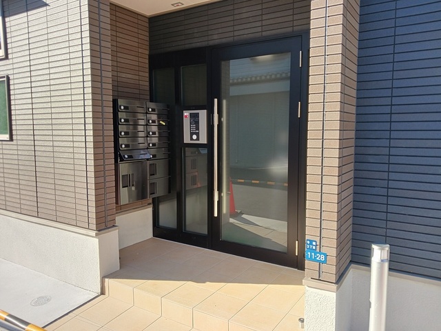 14/20 エントランス