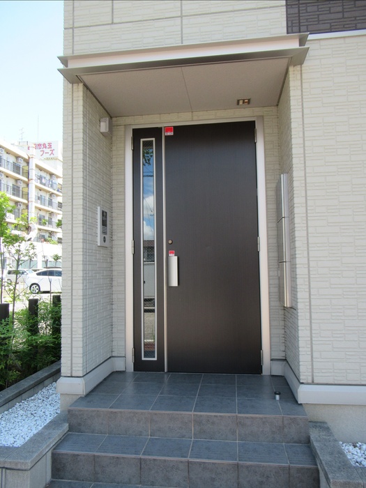 18/21 エントランス