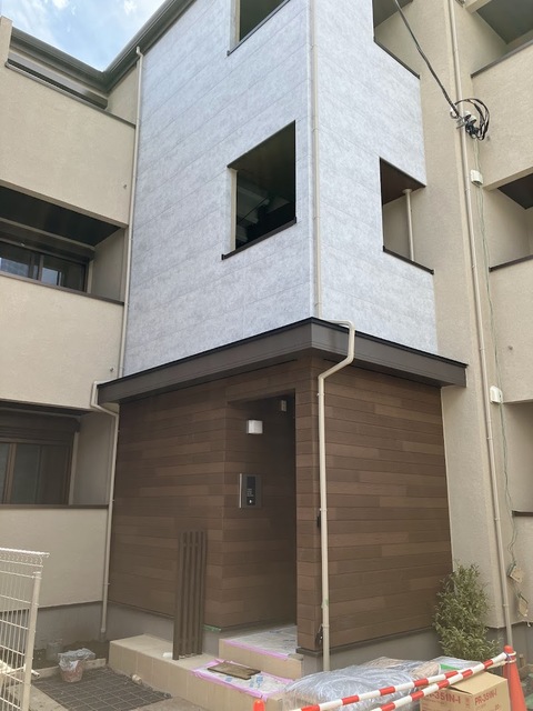 2/4 外観