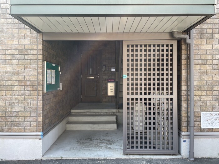 14/17 エントランス