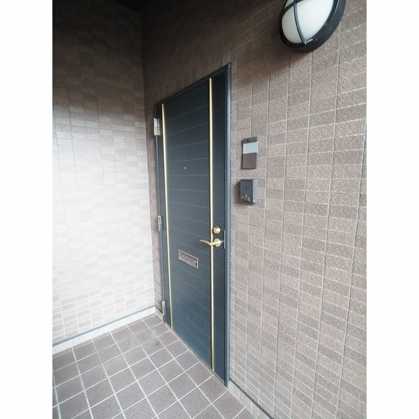 2/4 エントランス