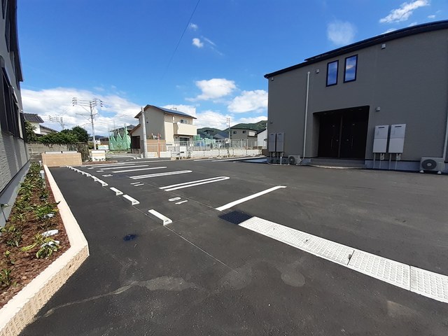 14/20 駐車場