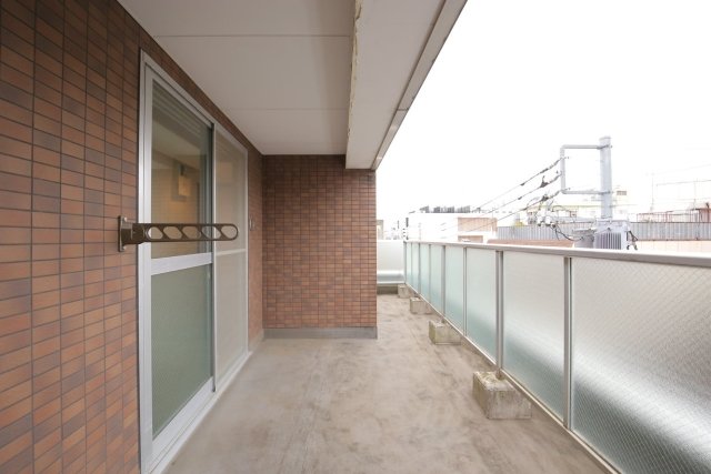 17/30 バルコニー
