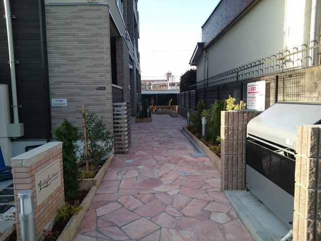 14/23 エントランス