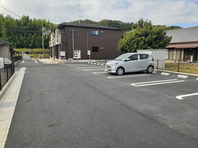 14/20 駐車場