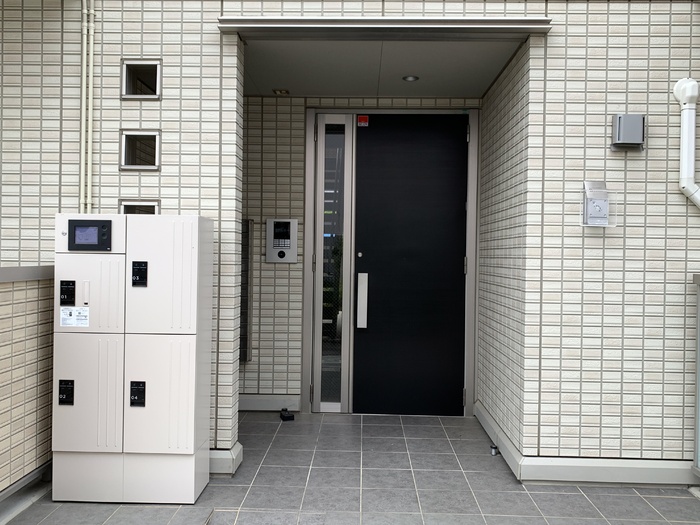 18/29 エントランス