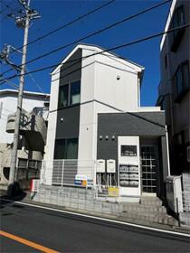 13/13 エントランス