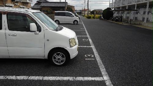 14/19 駐車場