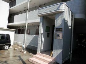 16/18 エントランス