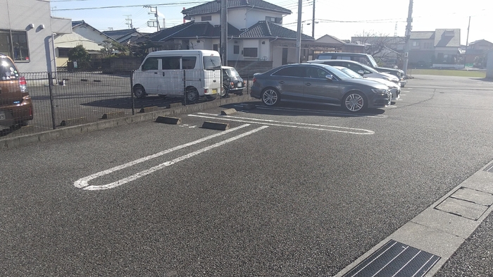 14/15 駐車場