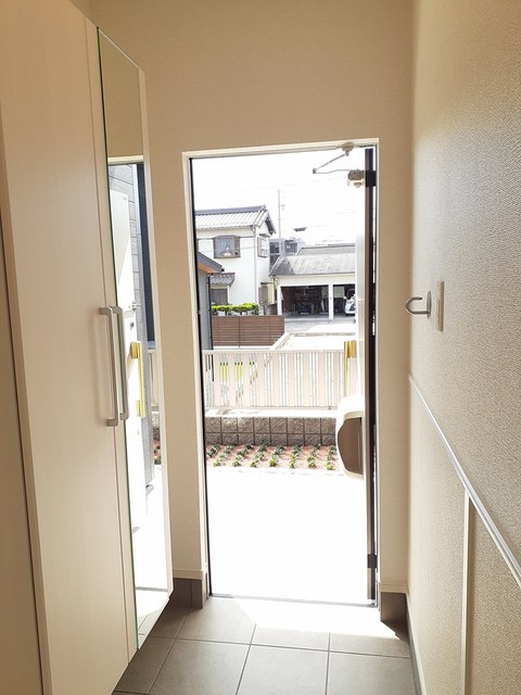 6/20 玄関