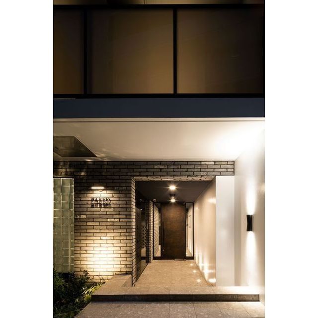 16/16 エントランス