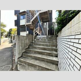 3/3 エントランス