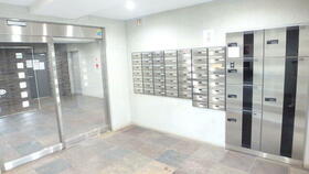 16/22 エントランス