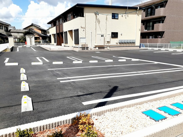 14/20 駐車場