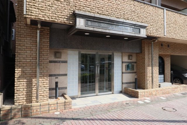 17/22 エントランス