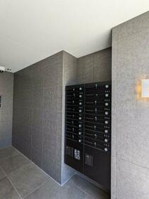 15/15 エントランス