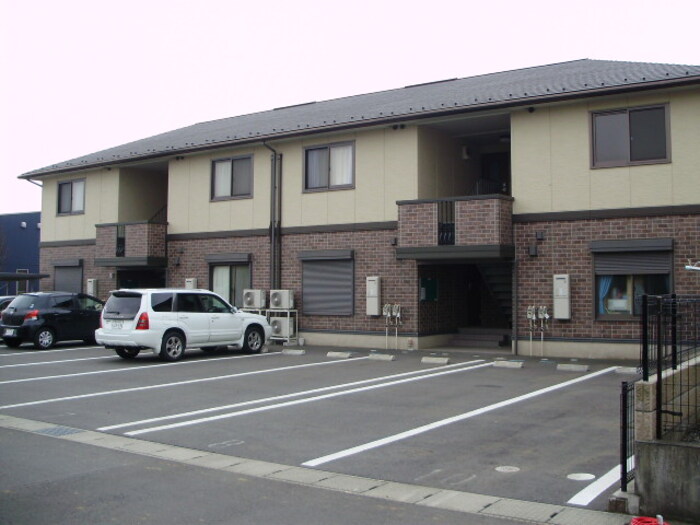 2/6 駐車場