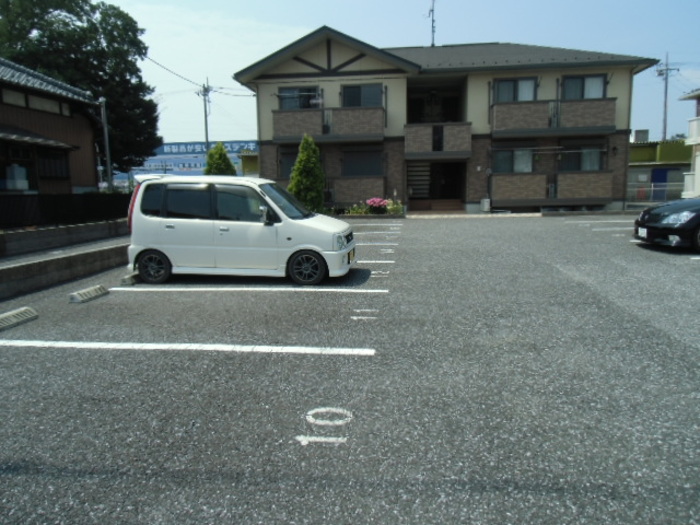 8/8 駐車場