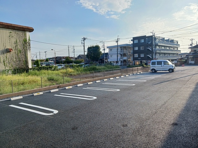 14/20 駐車場