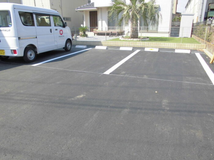 17/19 駐車場