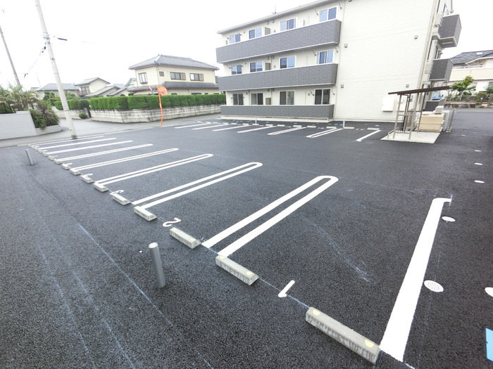17/27 駐車場