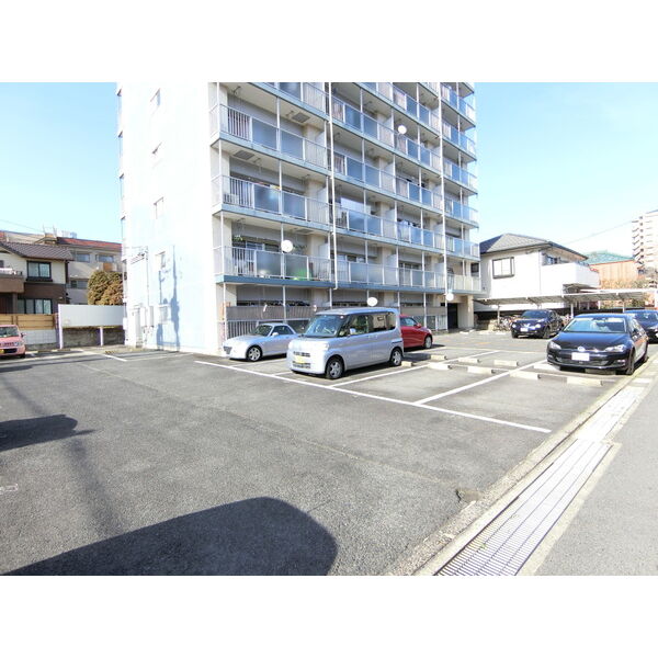 4/4 駐車場