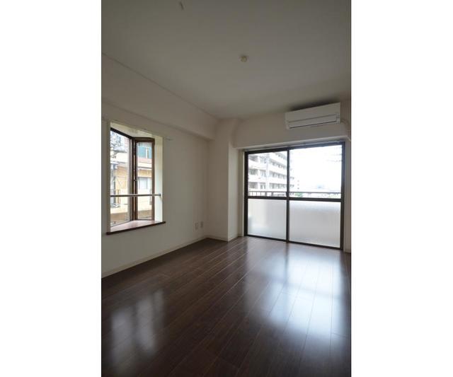 13/29 リビング/ダイニング