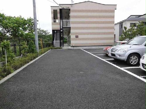 15/15 駐車場
