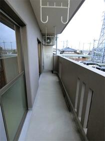 13/22 バルコニー