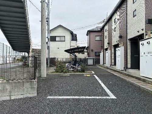 14/15 駐車場