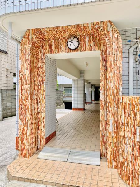 26/30 エントランス