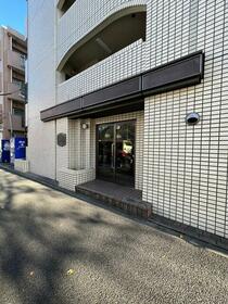 15/17 エントランス